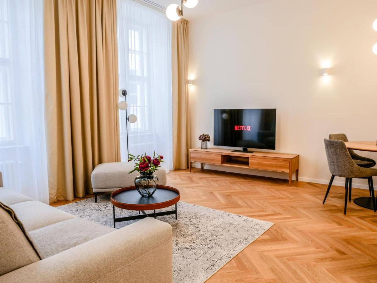 Laurinska 1 Apartments Bratislava Exteriör bild