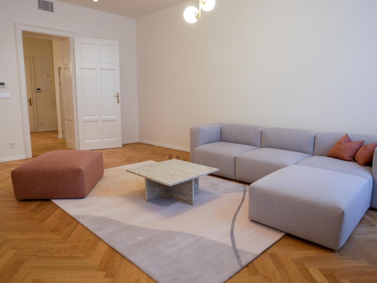 Laurinska 1 Apartments Bratislava Exteriör bild