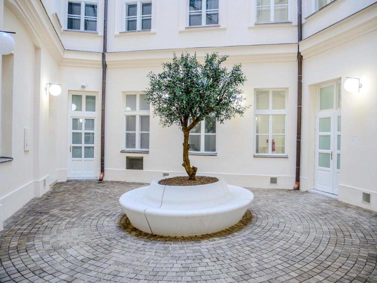 Laurinska 1 Apartments Bratislava Exteriör bild