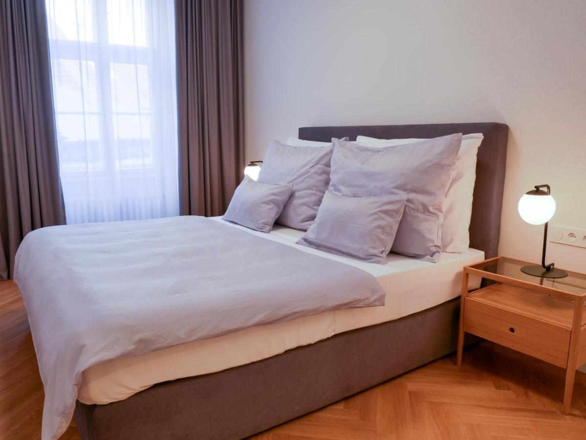 Laurinska 1 Apartments Bratislava Exteriör bild