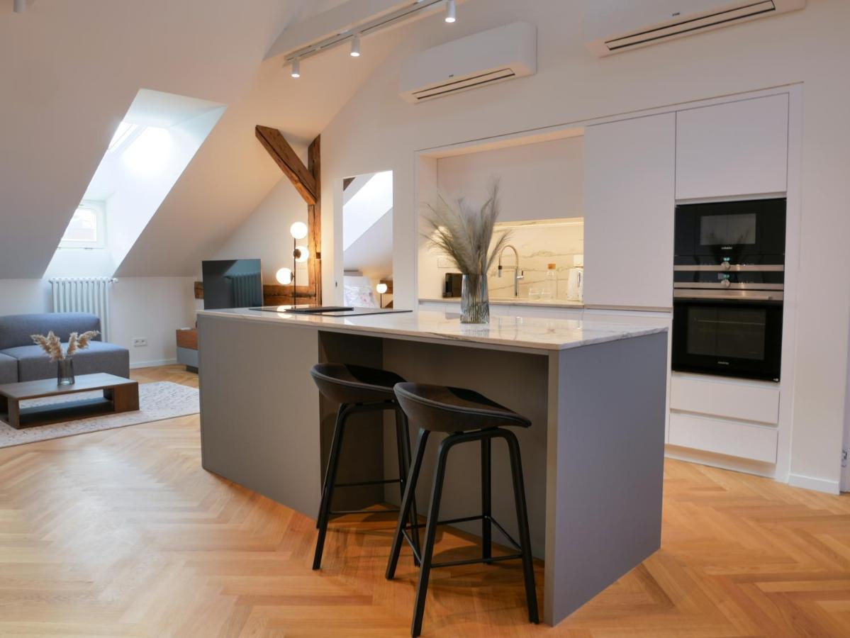 Laurinska 1 Apartments Bratislava Exteriör bild