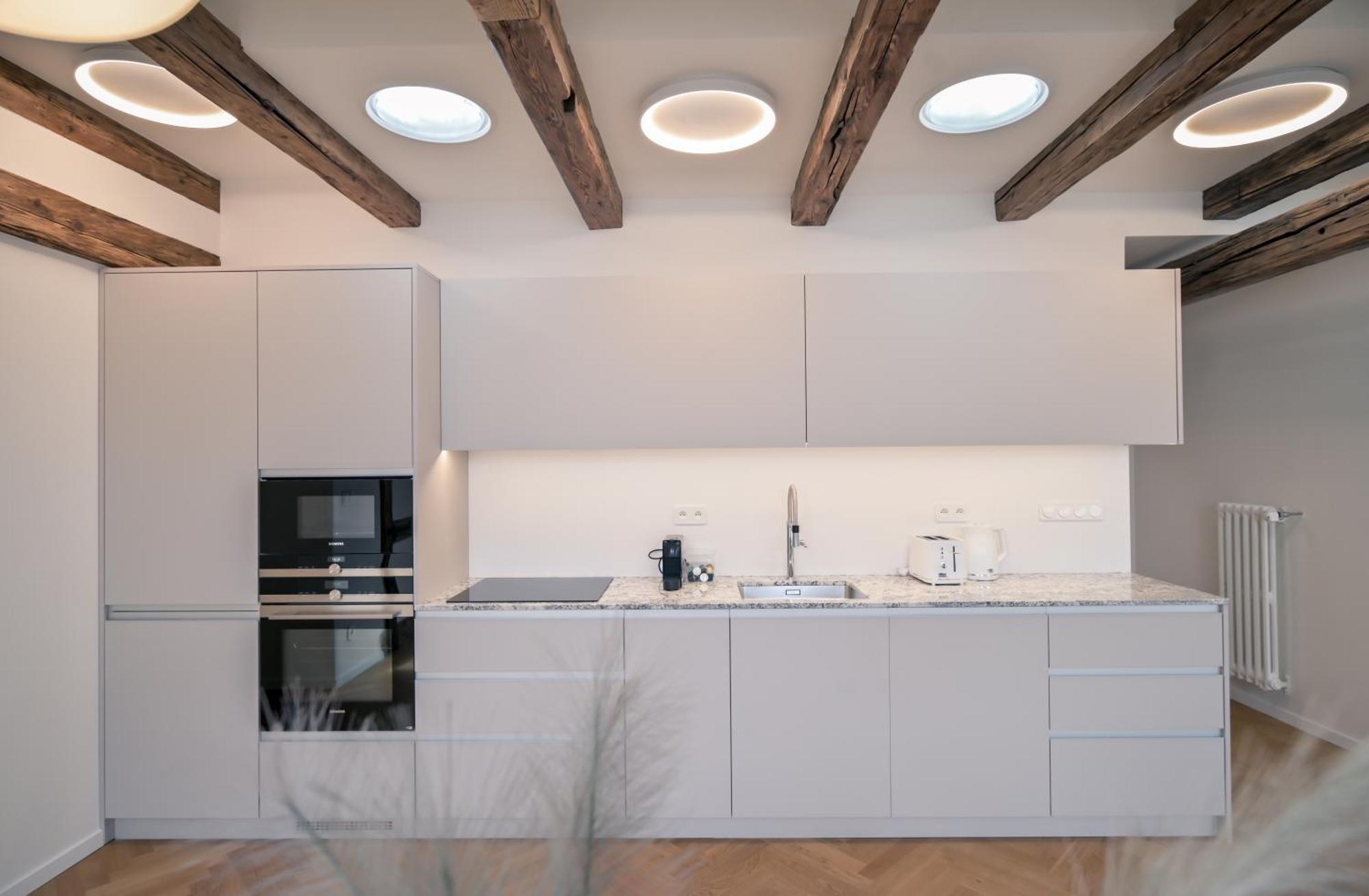 Laurinska 1 Apartments Bratislava Exteriör bild